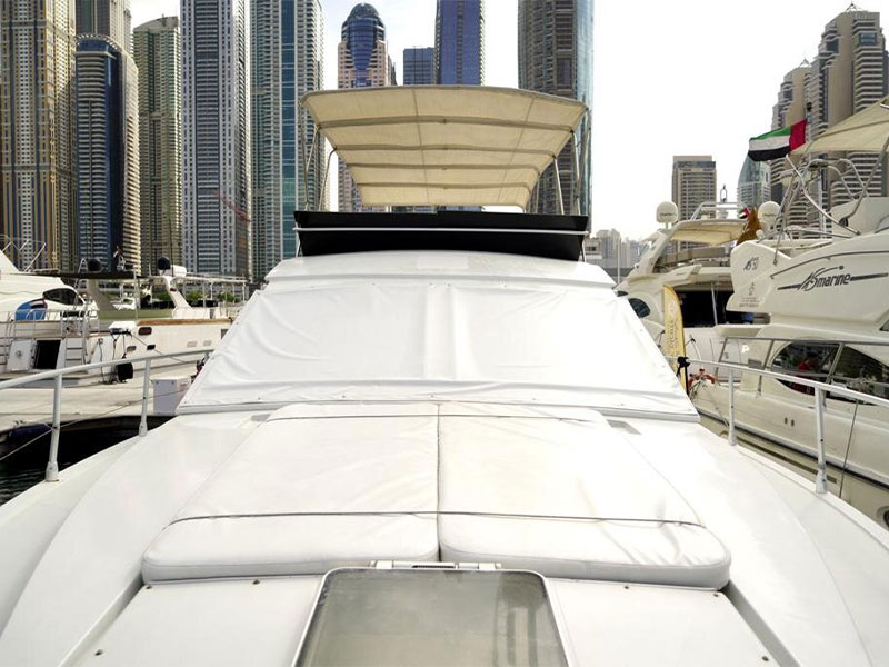 أسعار-استئجار-يخت-في-دبي-2